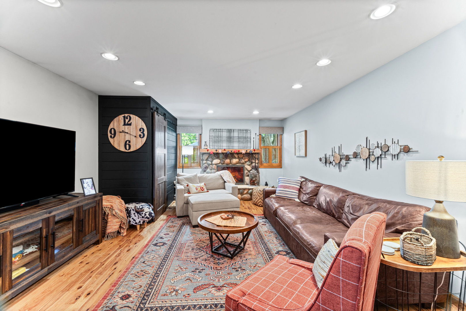 3102 Swallow Lane