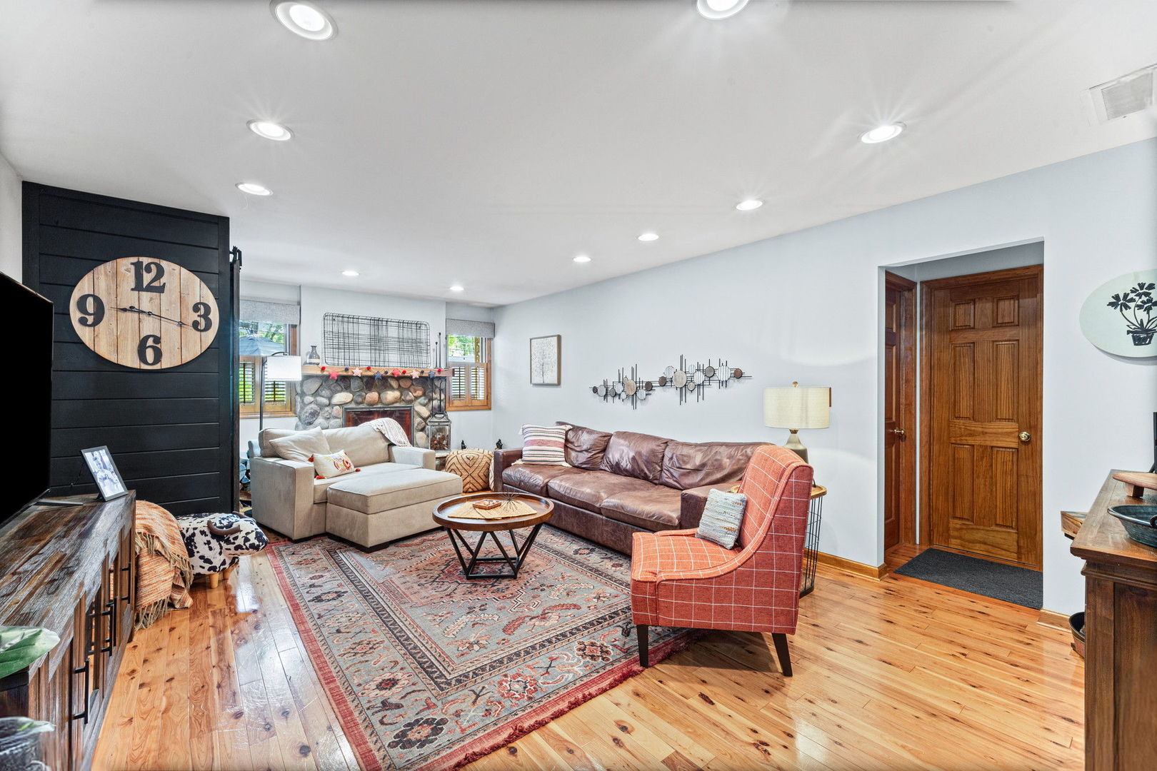 3102 Swallow Lane