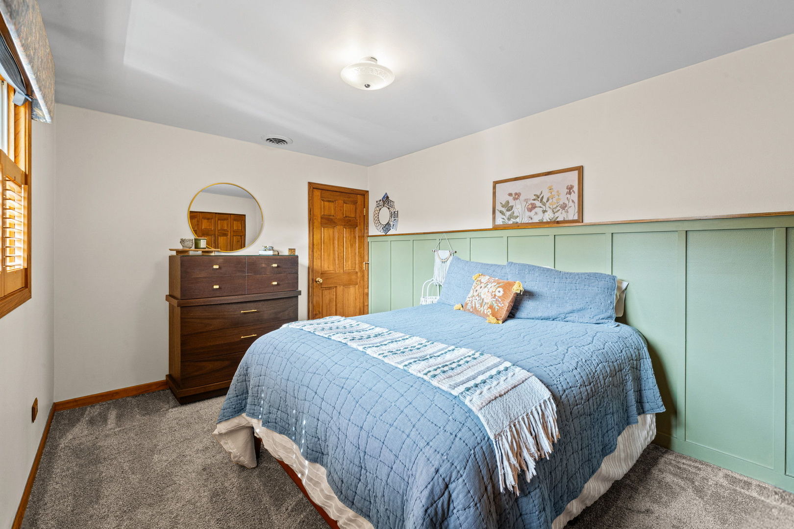 3102 Swallow Lane