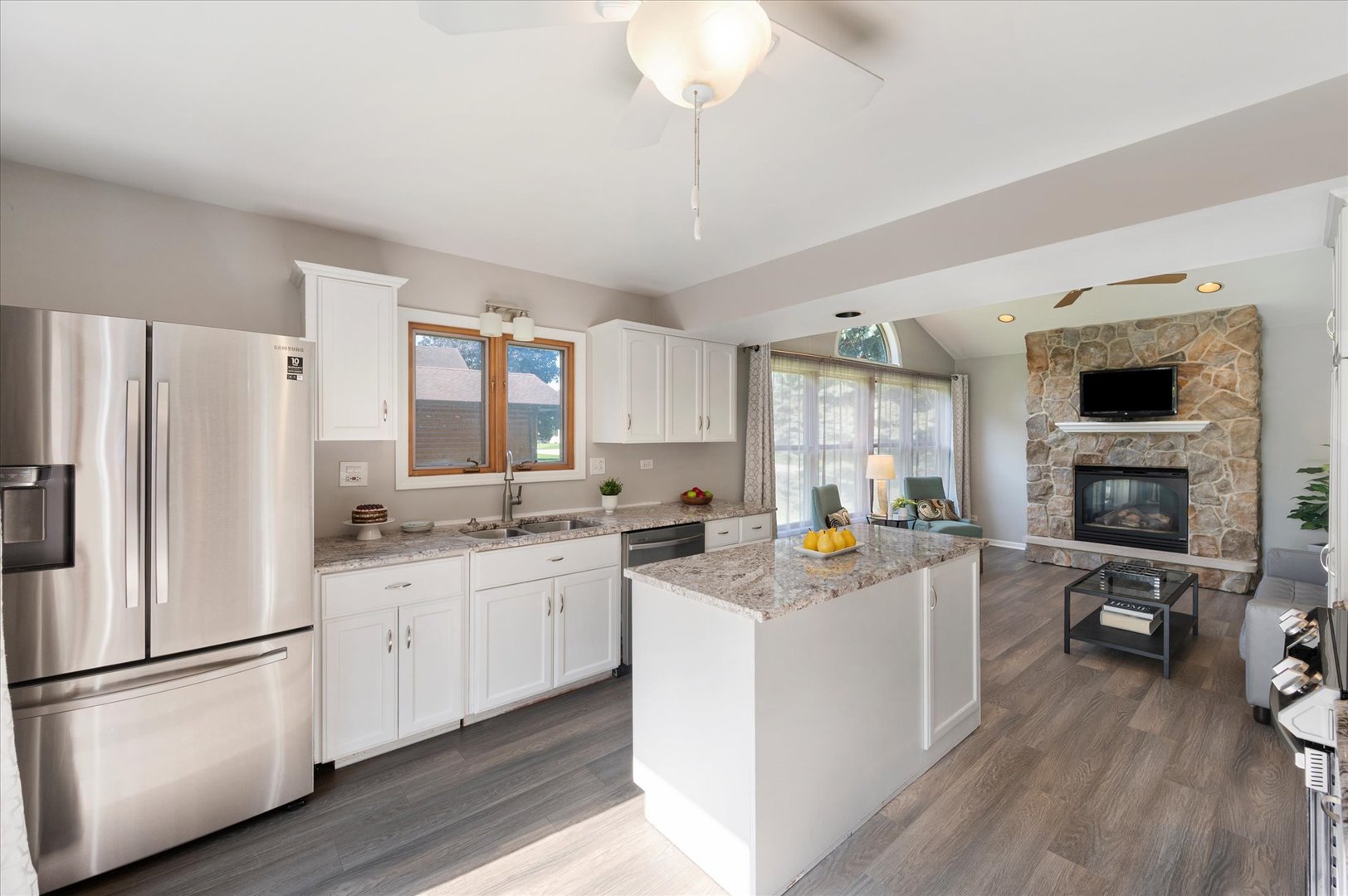 16W661 White Pine Road
