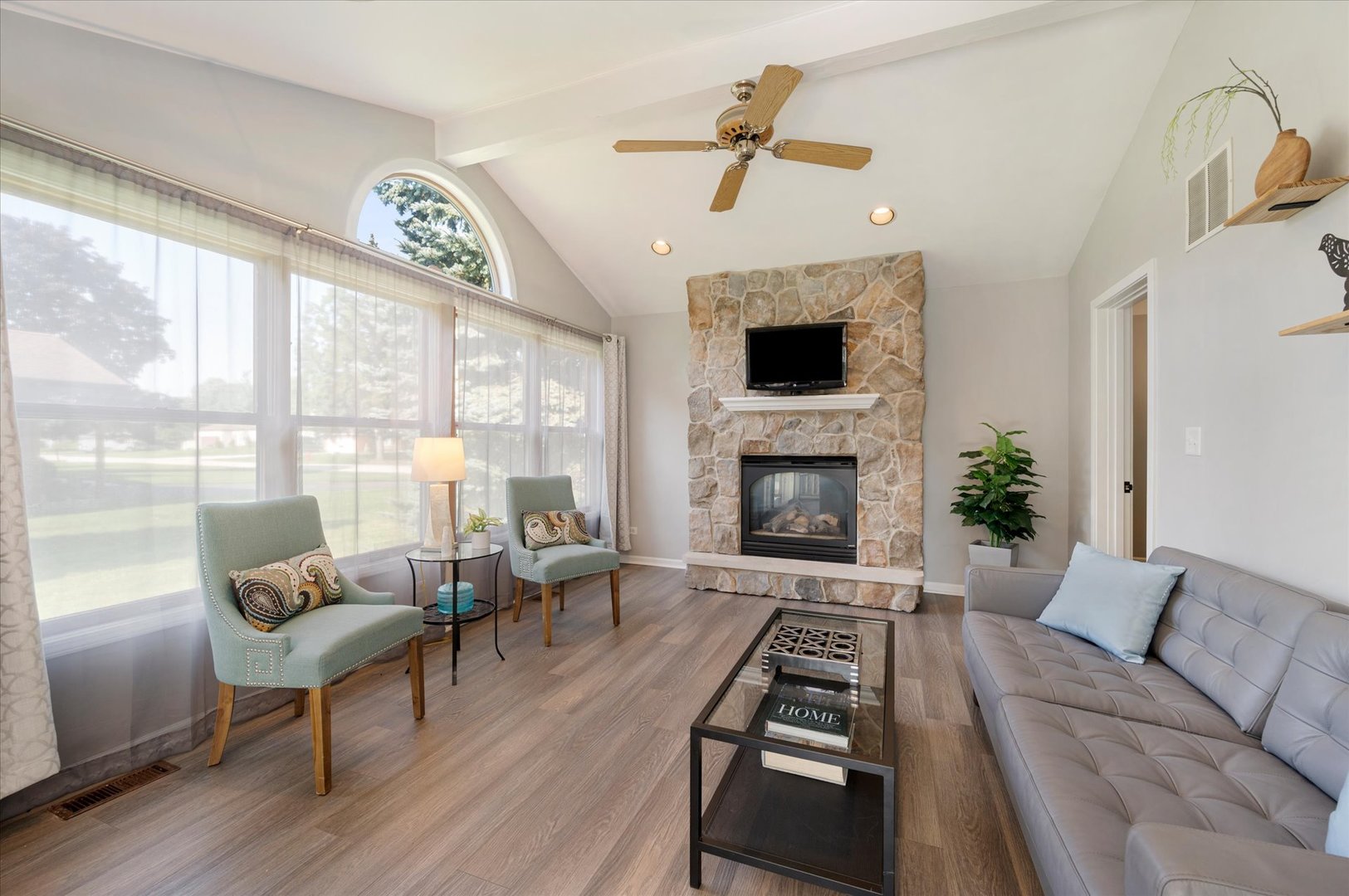 16W661 White Pine Road