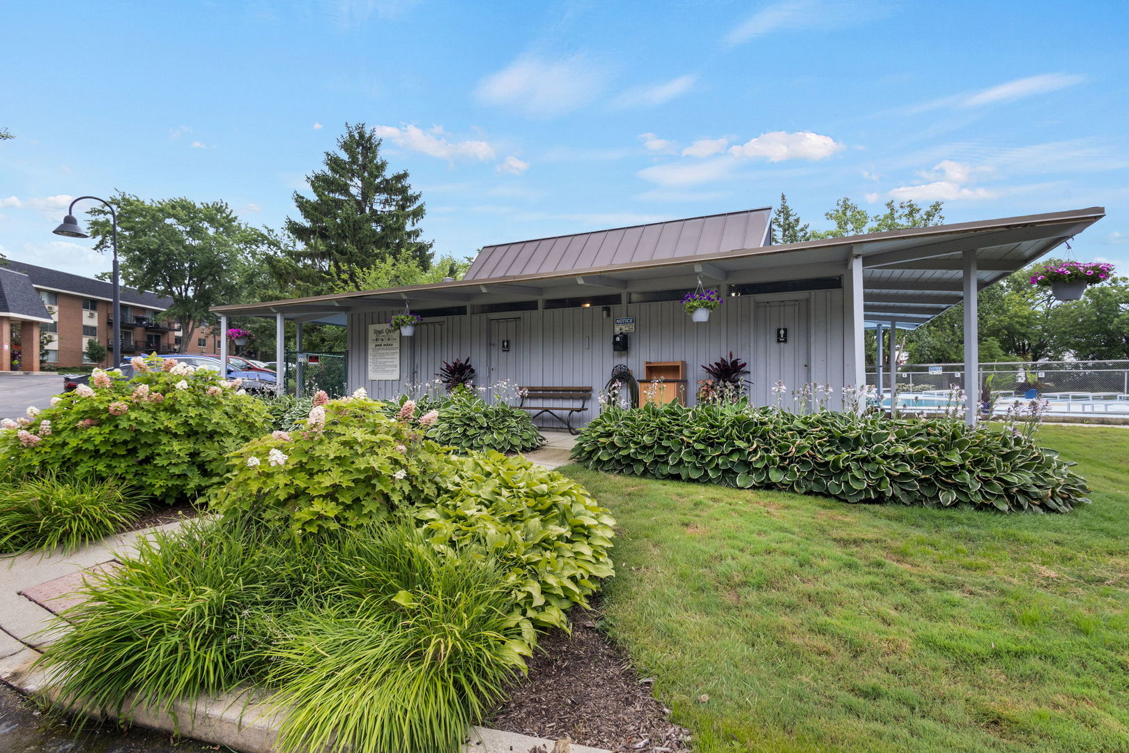 1198 Royal Glen Drive Unit: 221