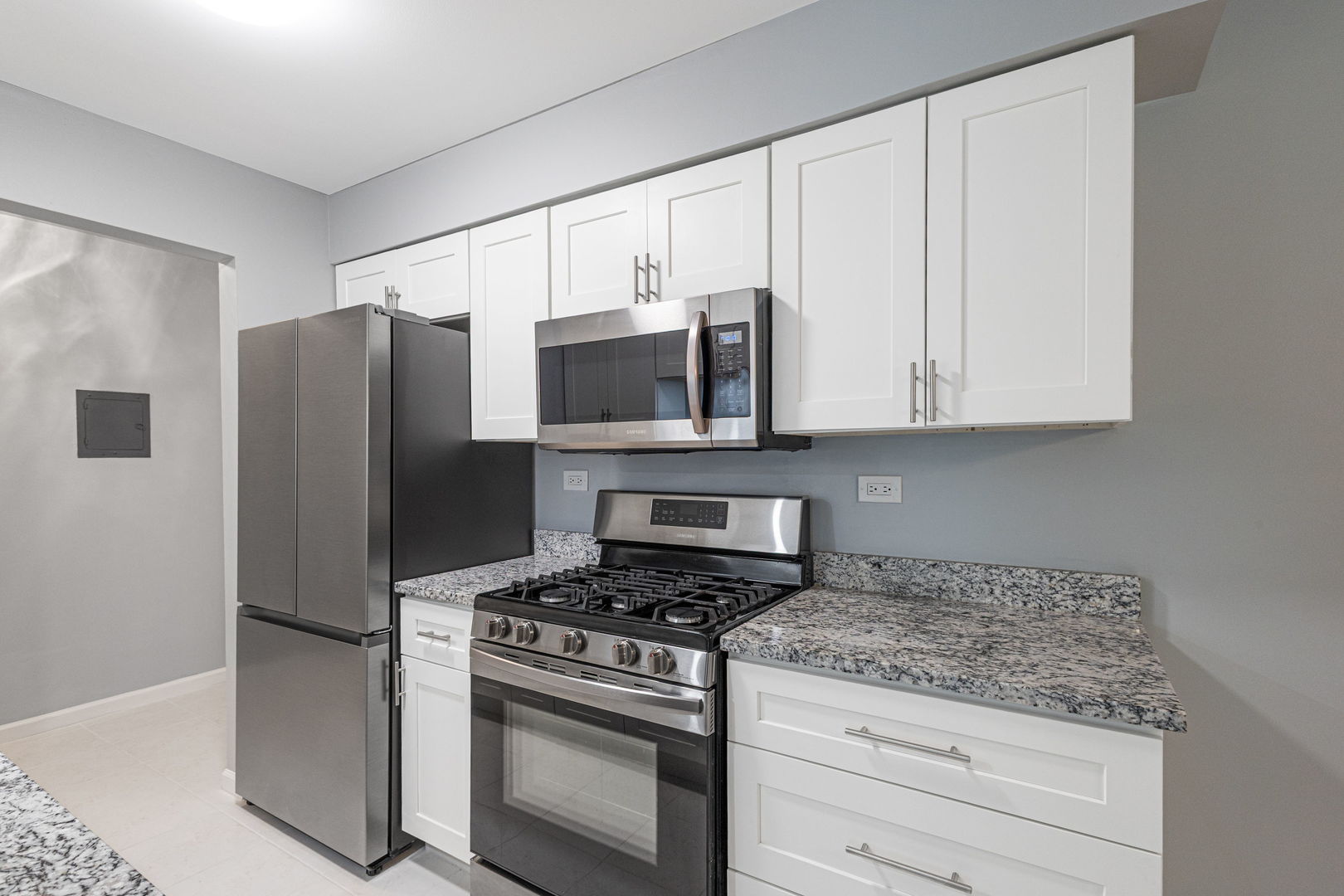 1198 Royal Glen Drive Unit: 221