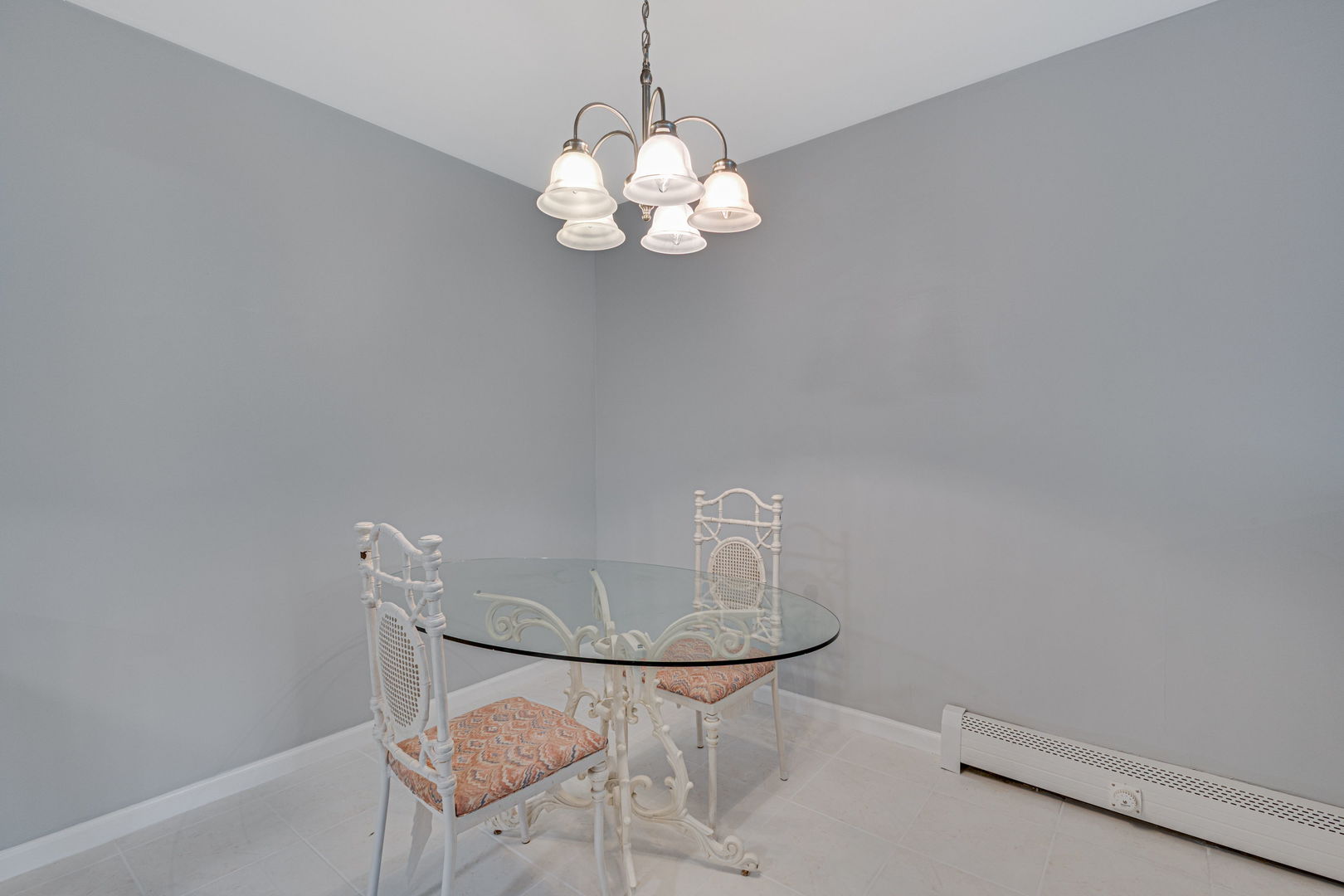 1198 Royal Glen Drive Unit: 221