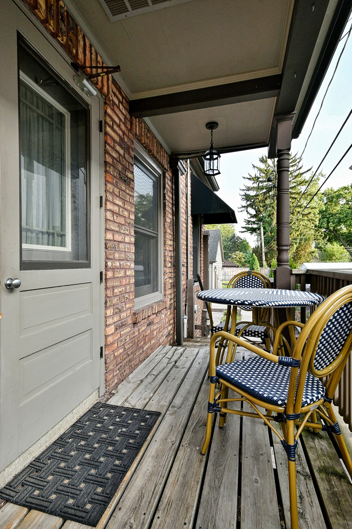 129 E Washington Street