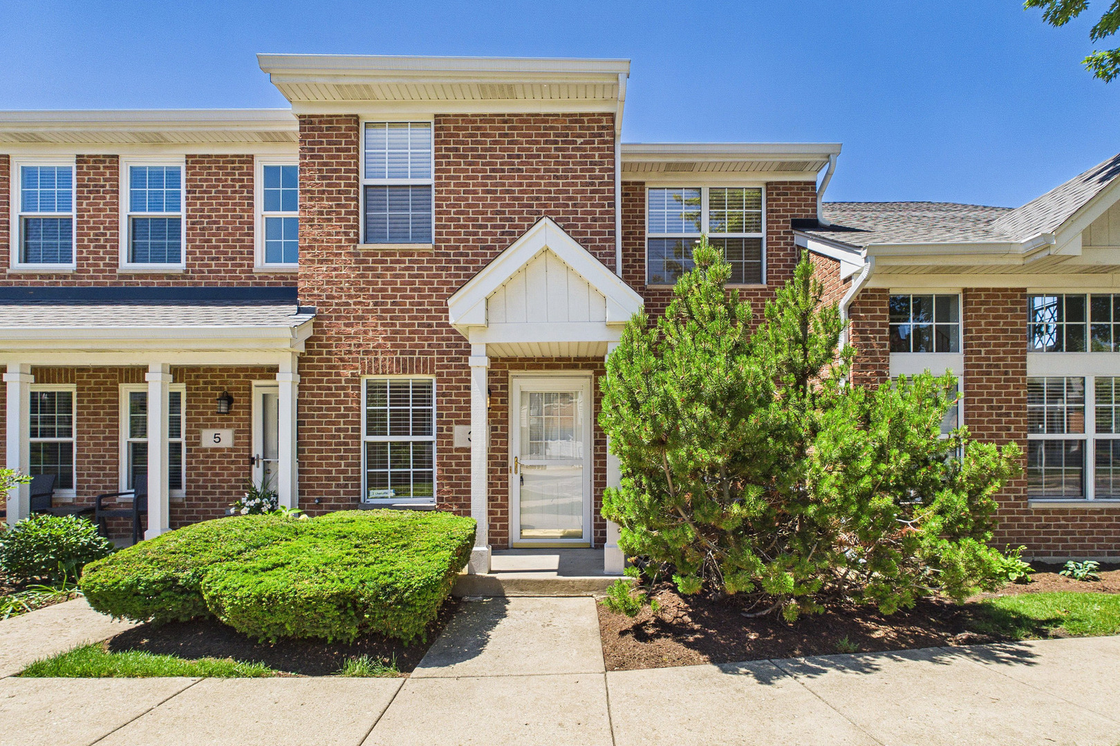 3 Charlotte Circle