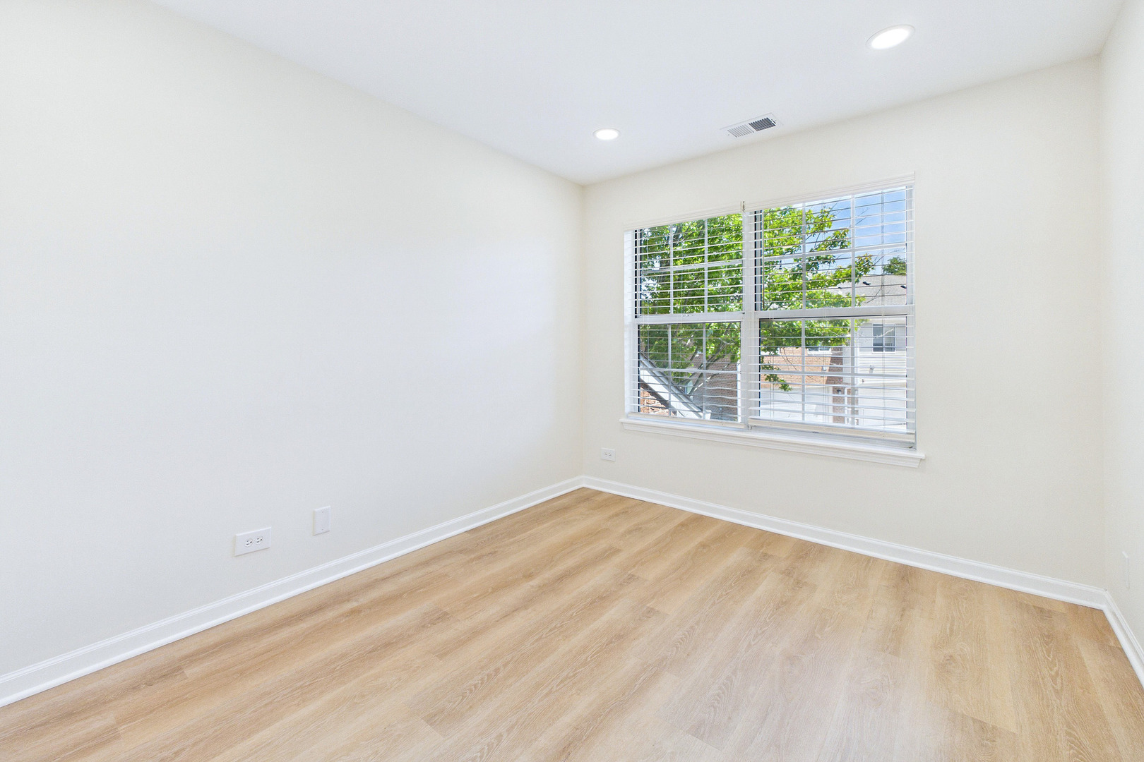 3 Charlotte Circle