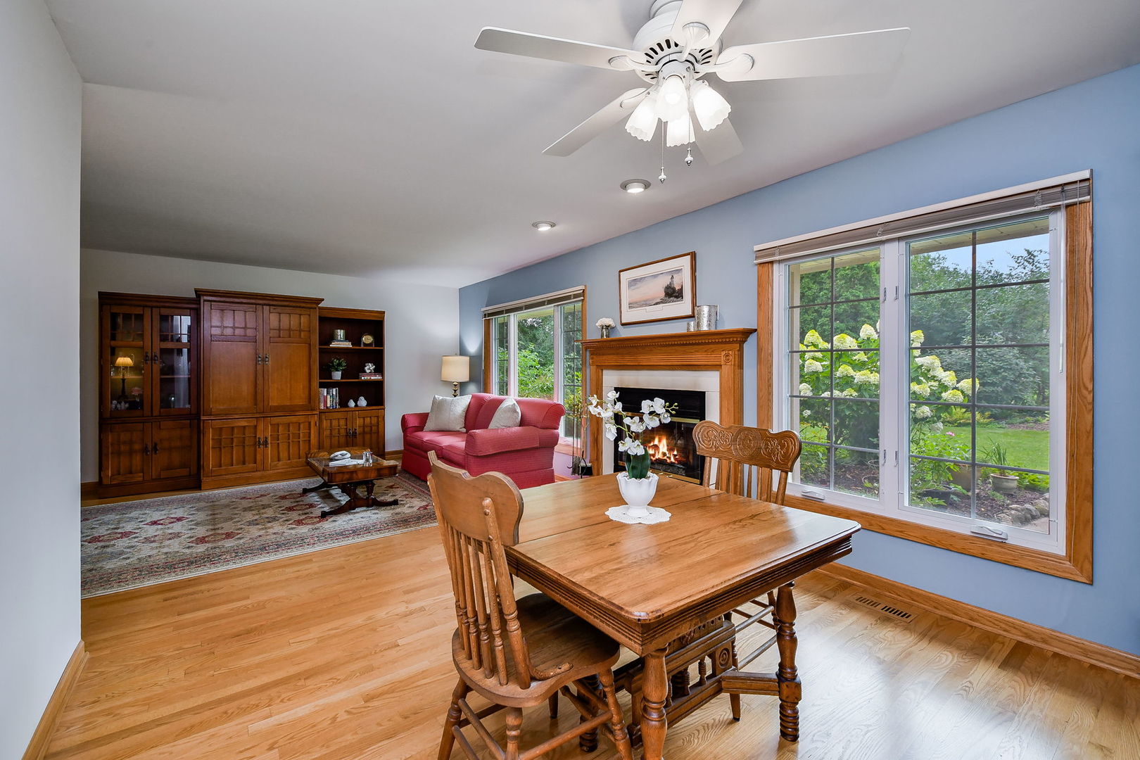 21W621 Buckingham Road