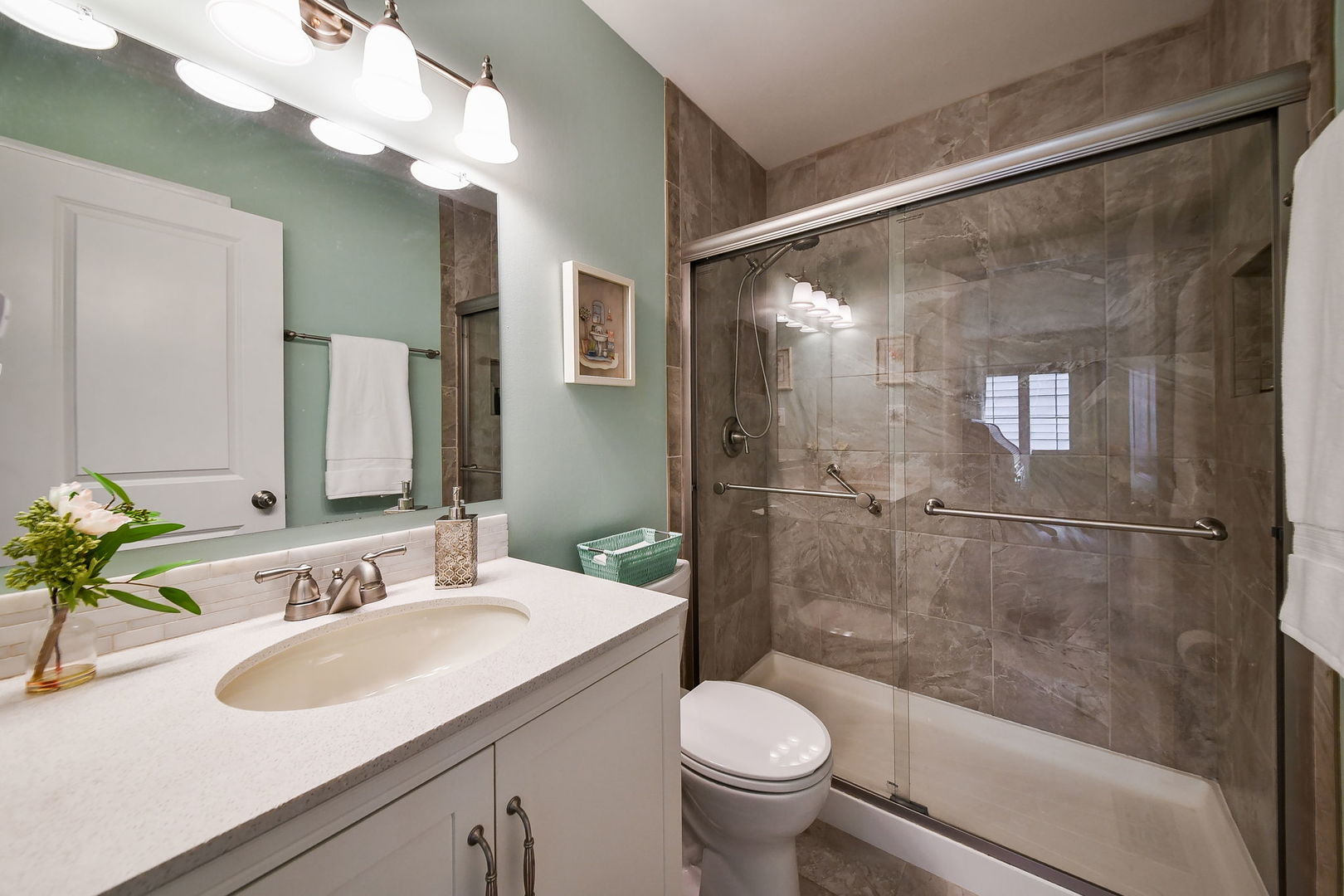 21W621 Buckingham Road