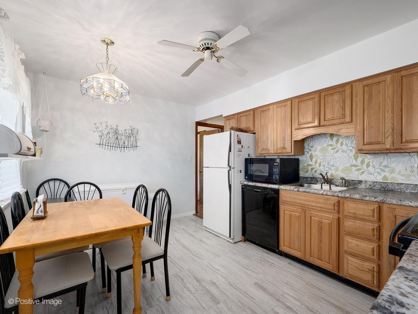 6 Ridgewood Road