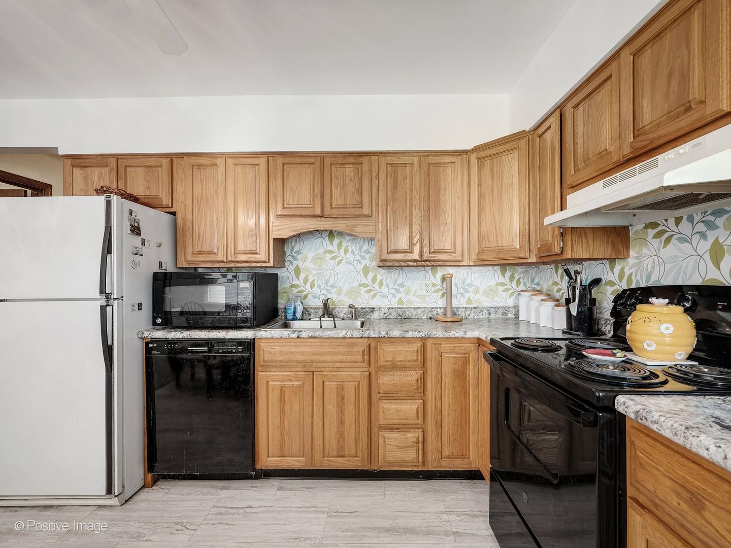 6 Ridgewood Road