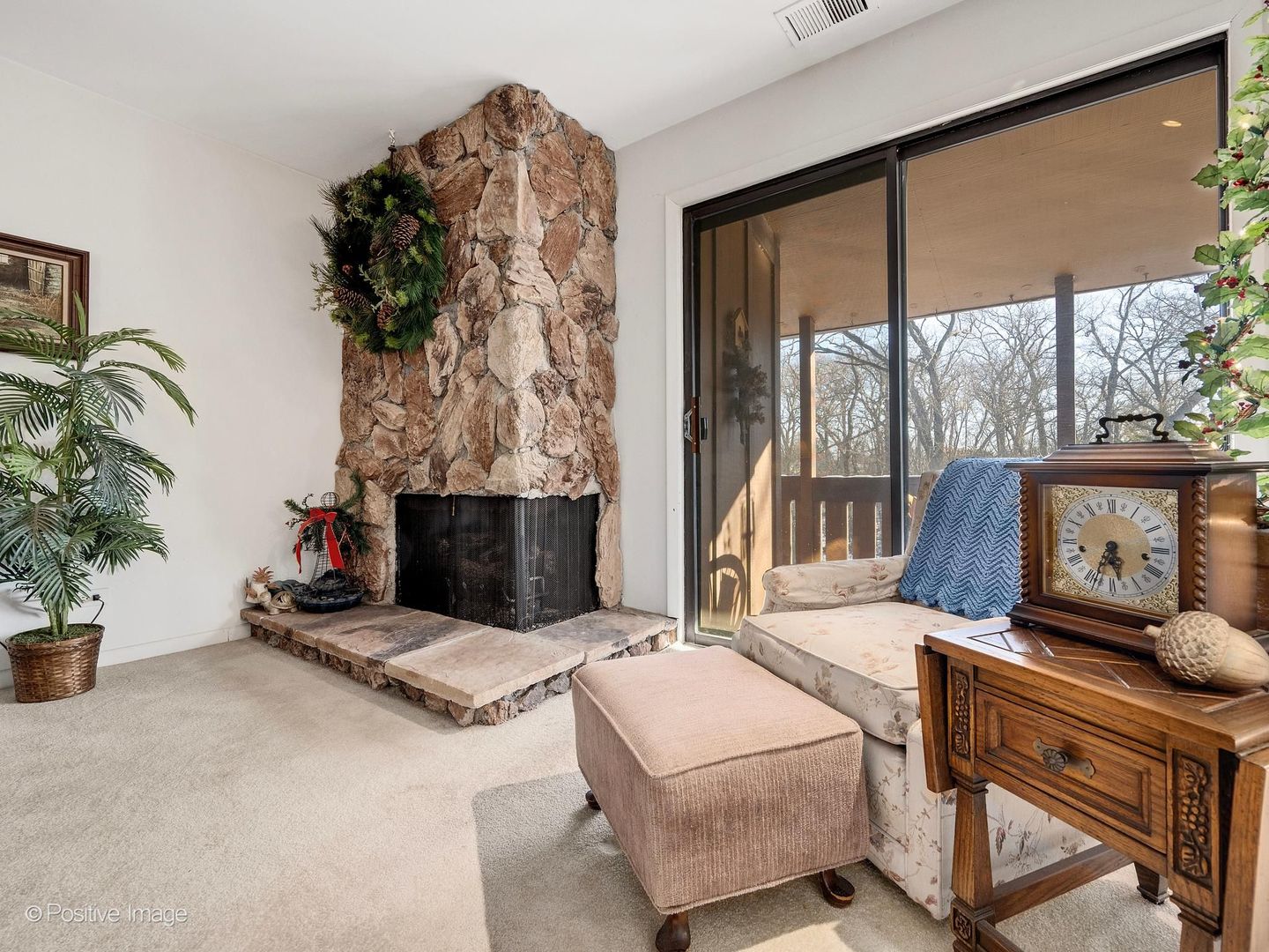 1S055 Spring Road Unit: 2C