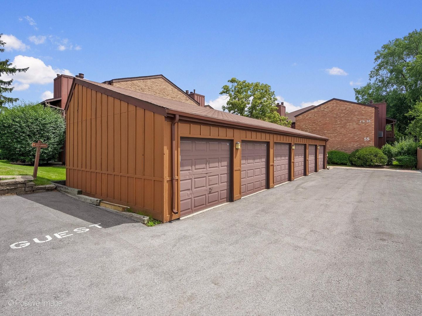 1S055 Spring Road Unit: 2C