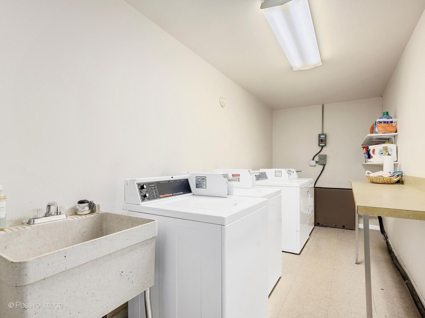 1S055 Spring Road Unit: 2C