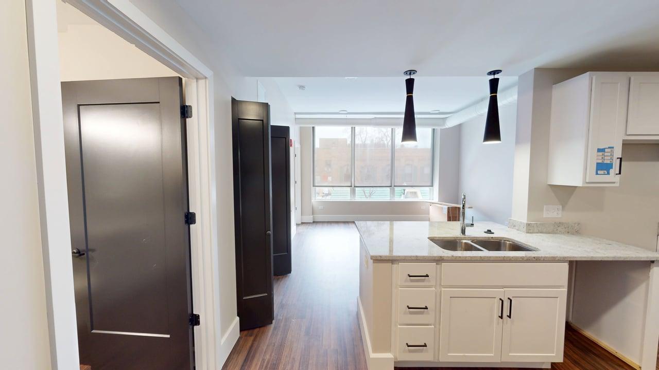 40 DuPage Court Unit: 207