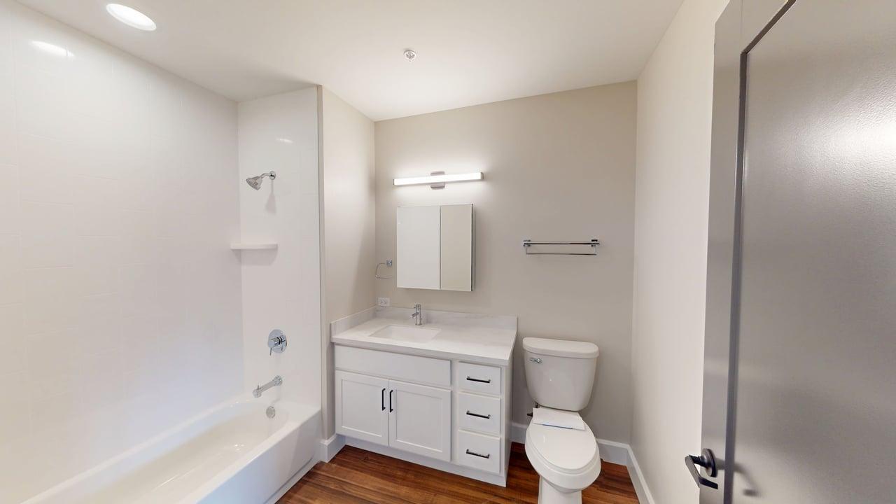 40 DuPage Court Unit: 207