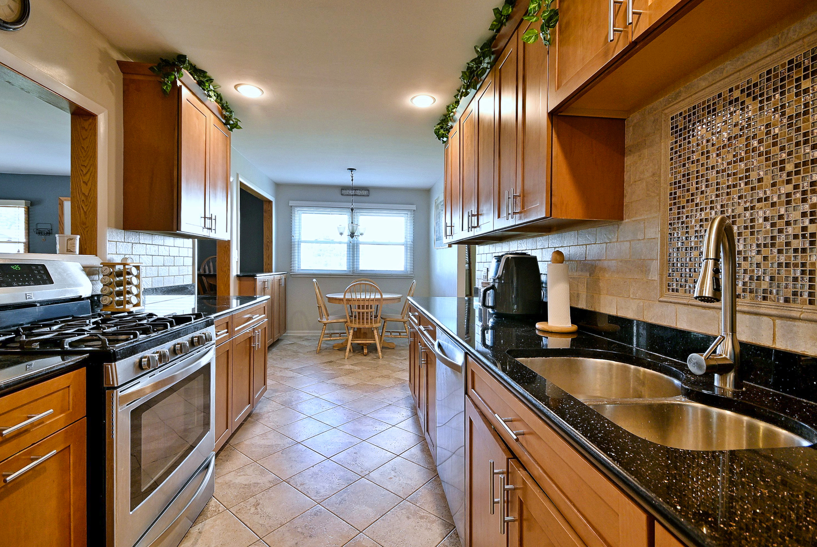 20W581 Glen Court