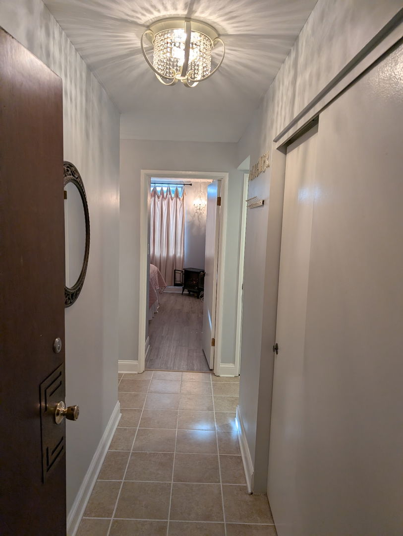 110 W Butterfield Road Unit: 309S