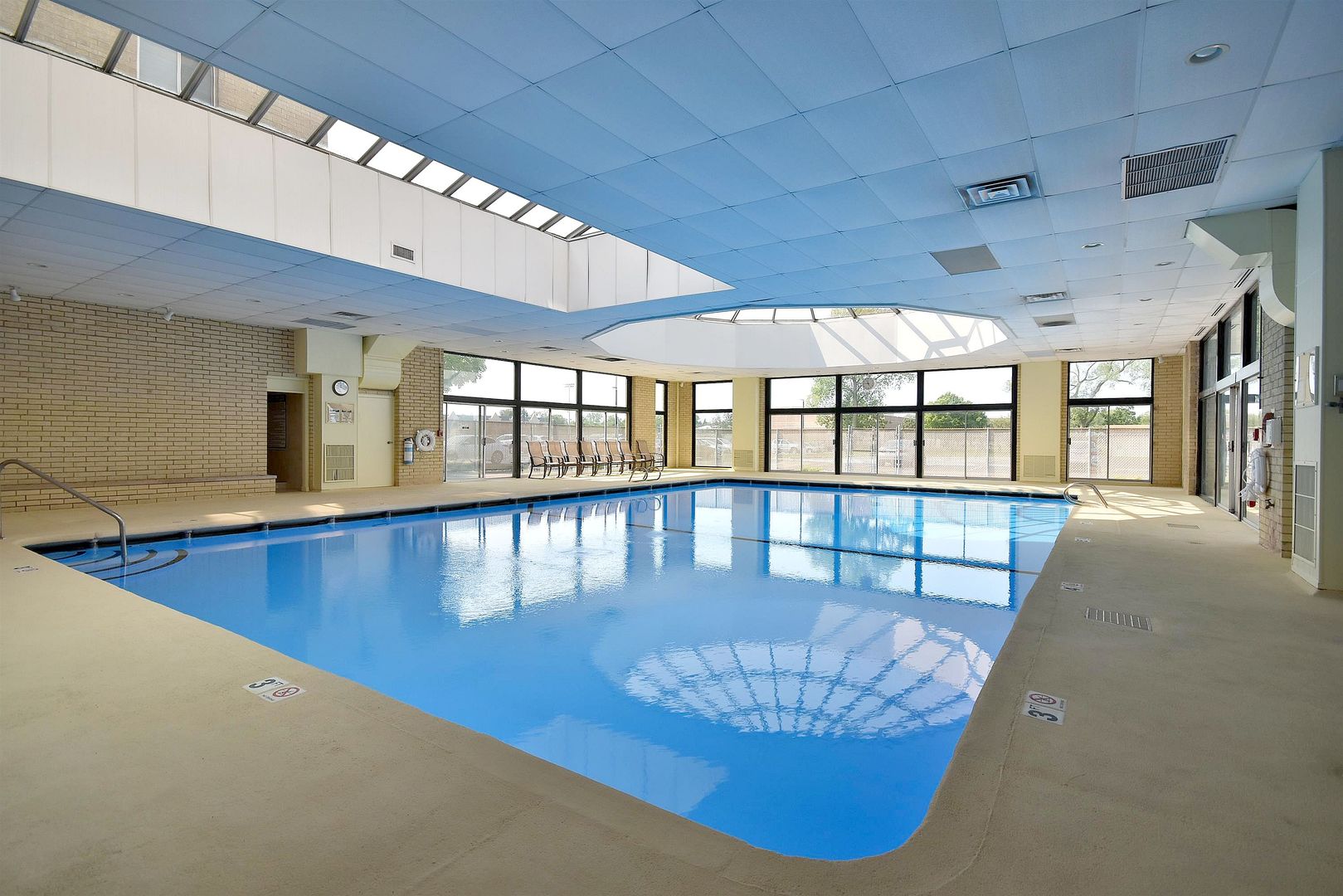 110 W Butterfield Road Unit: 309S