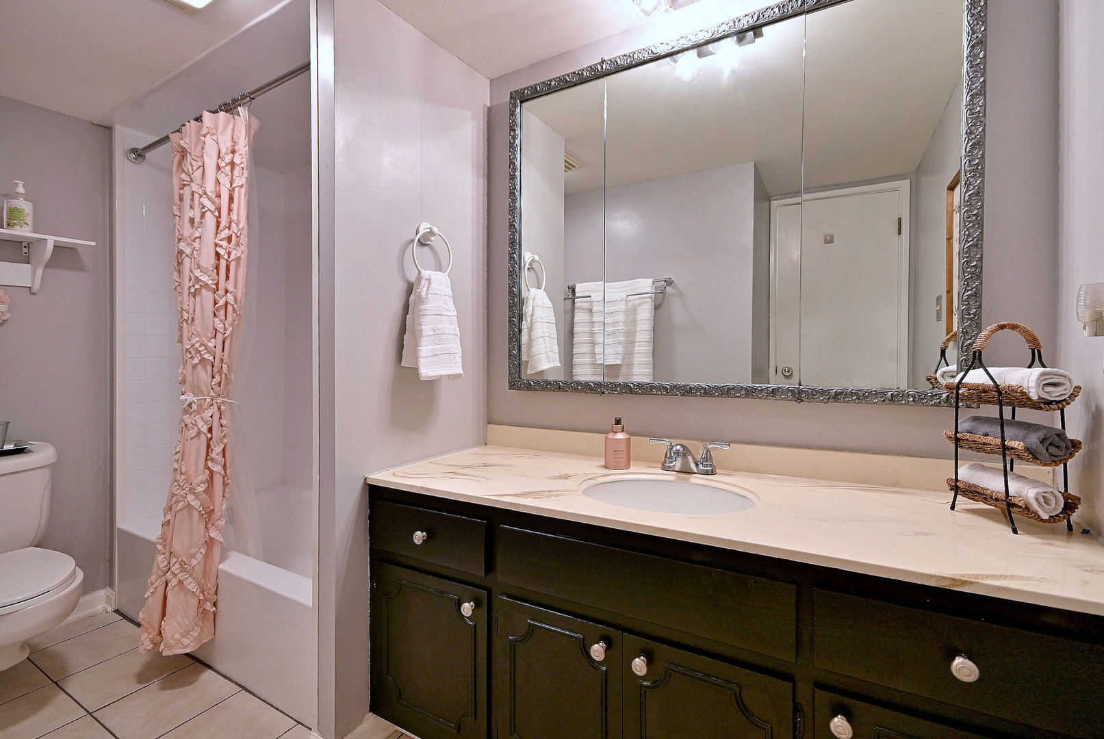 110 W Butterfield Road Unit: 309S