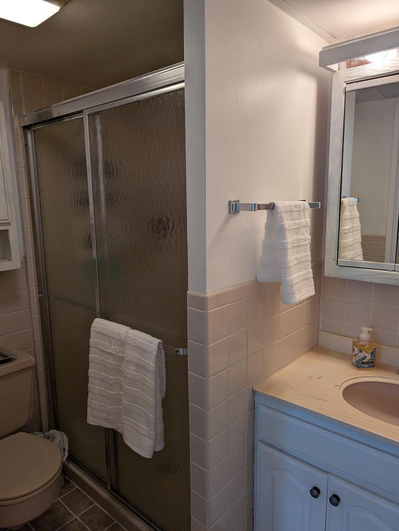 110 W Butterfield Road Unit: 309S