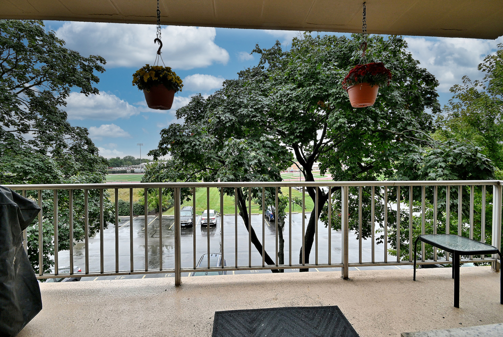 110 W Butterfield Road Unit: 309S
