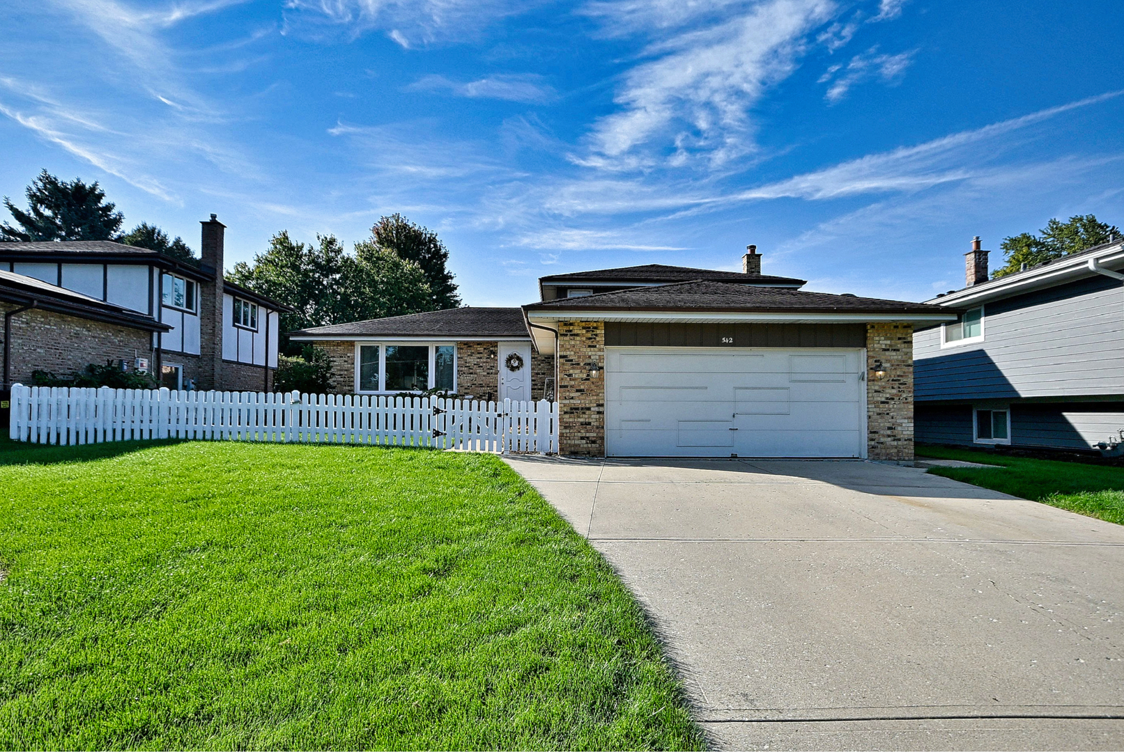 542 W Armitage Avenue