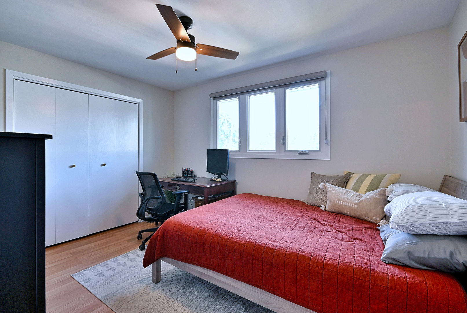 542 W Armitage Avenue