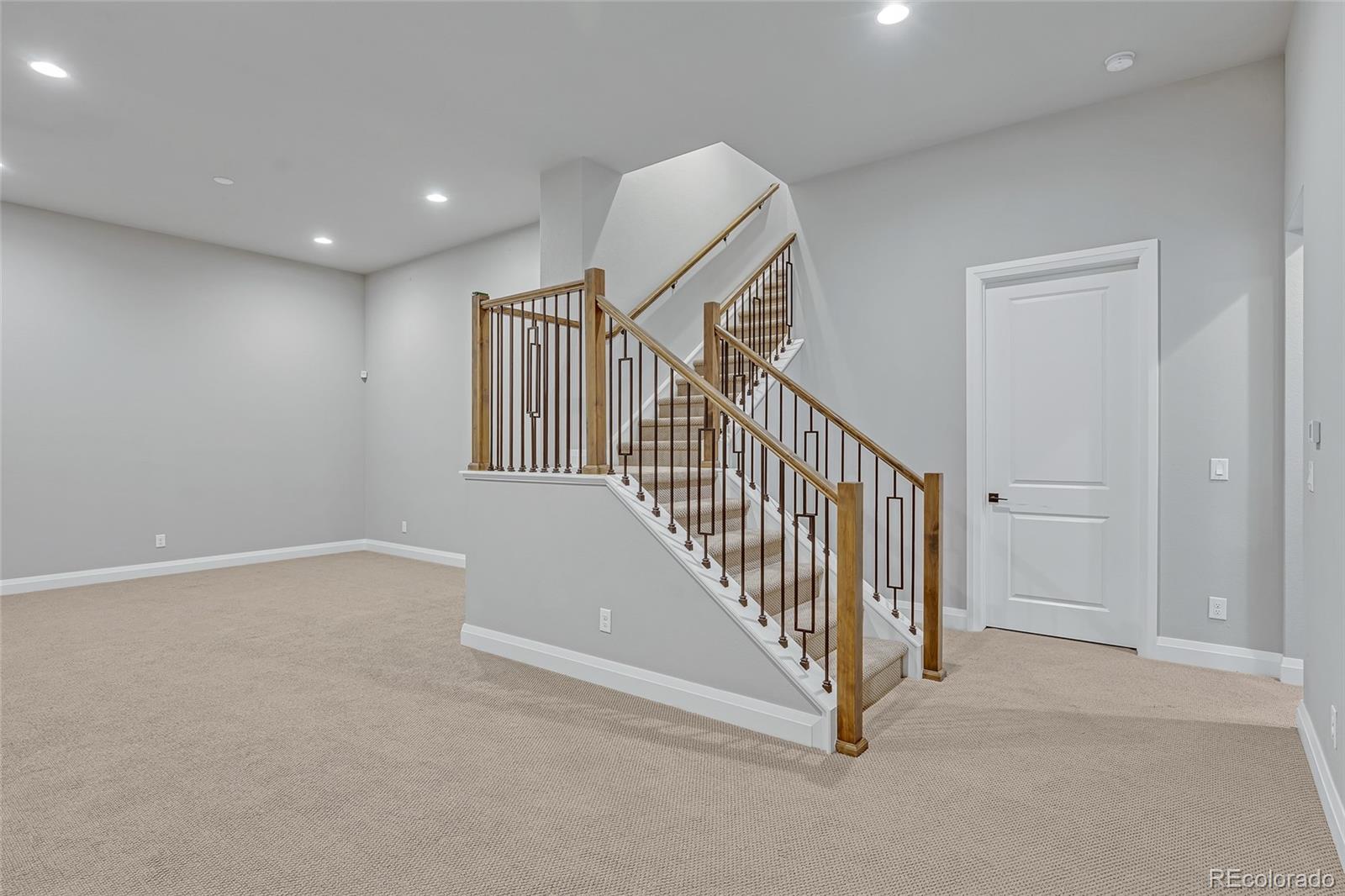 4880 Crescent Moon Place