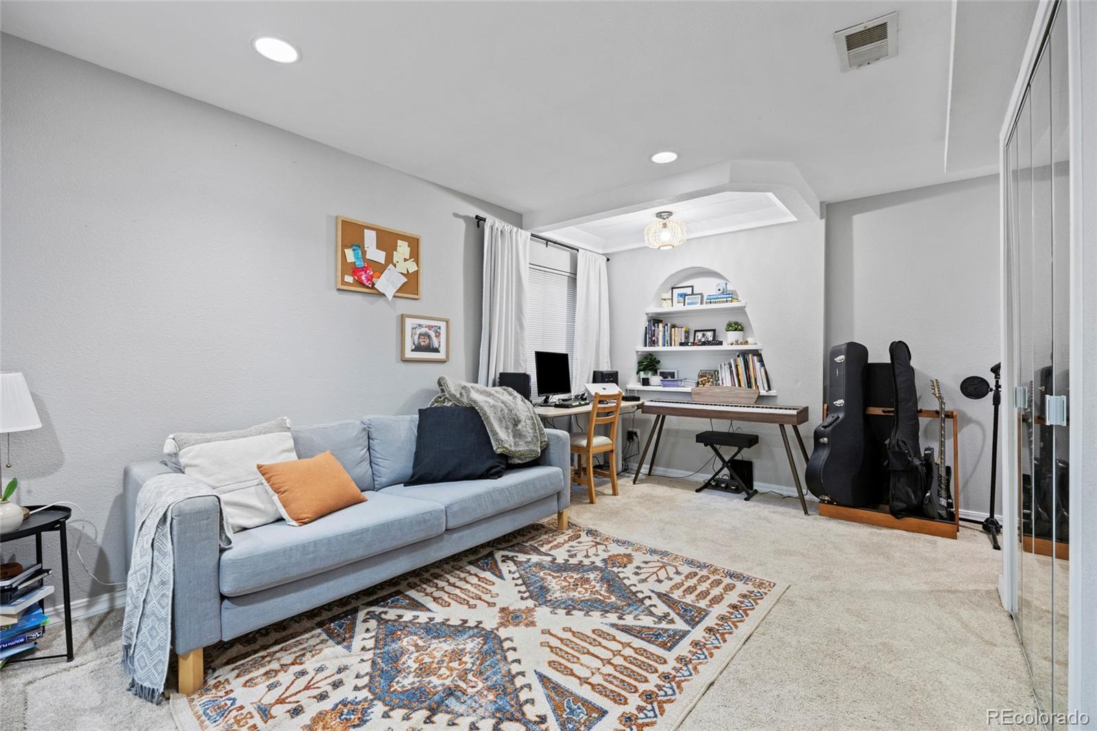 7316 W 97th Place