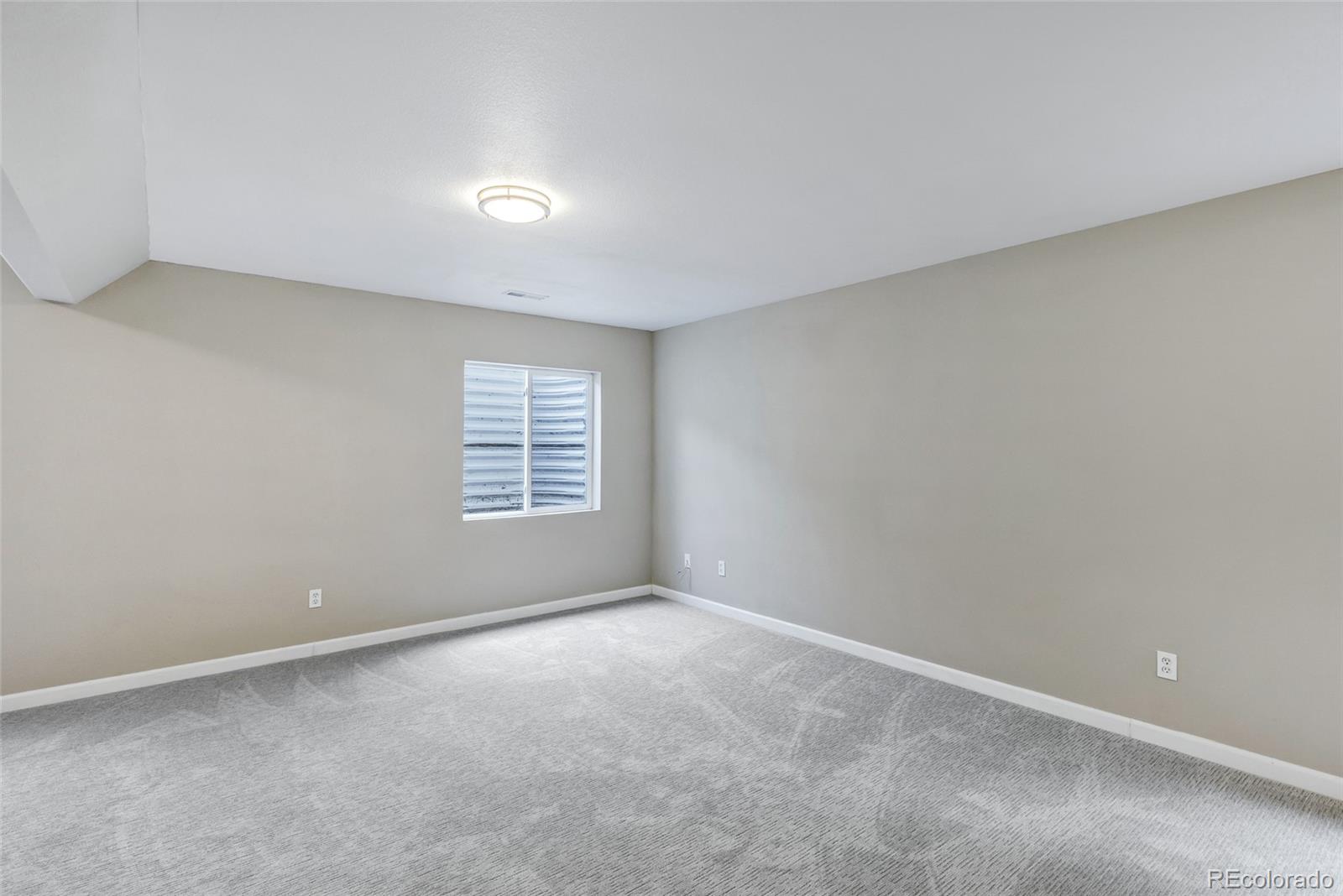 4852 Sea Eagle Drive