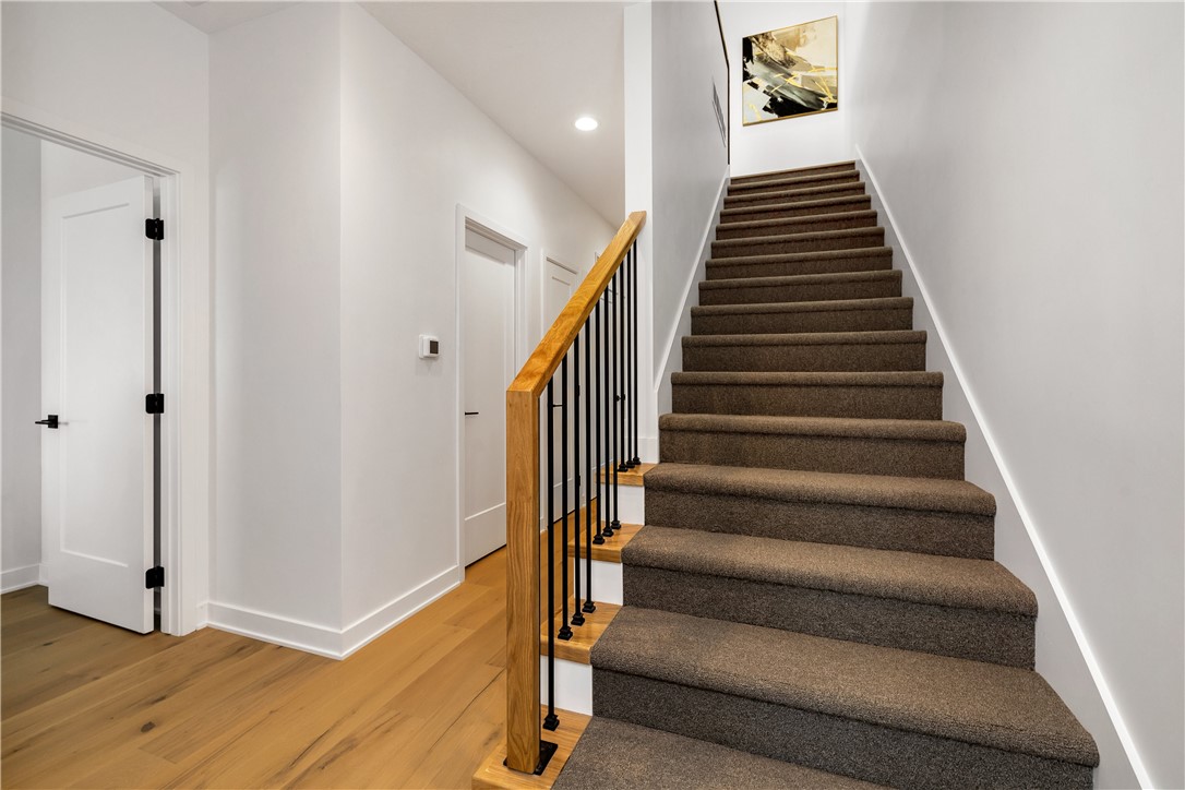 550 Indianola Road 5
