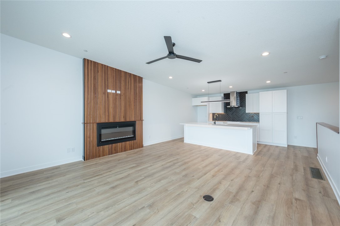 550 Indianola Road 10