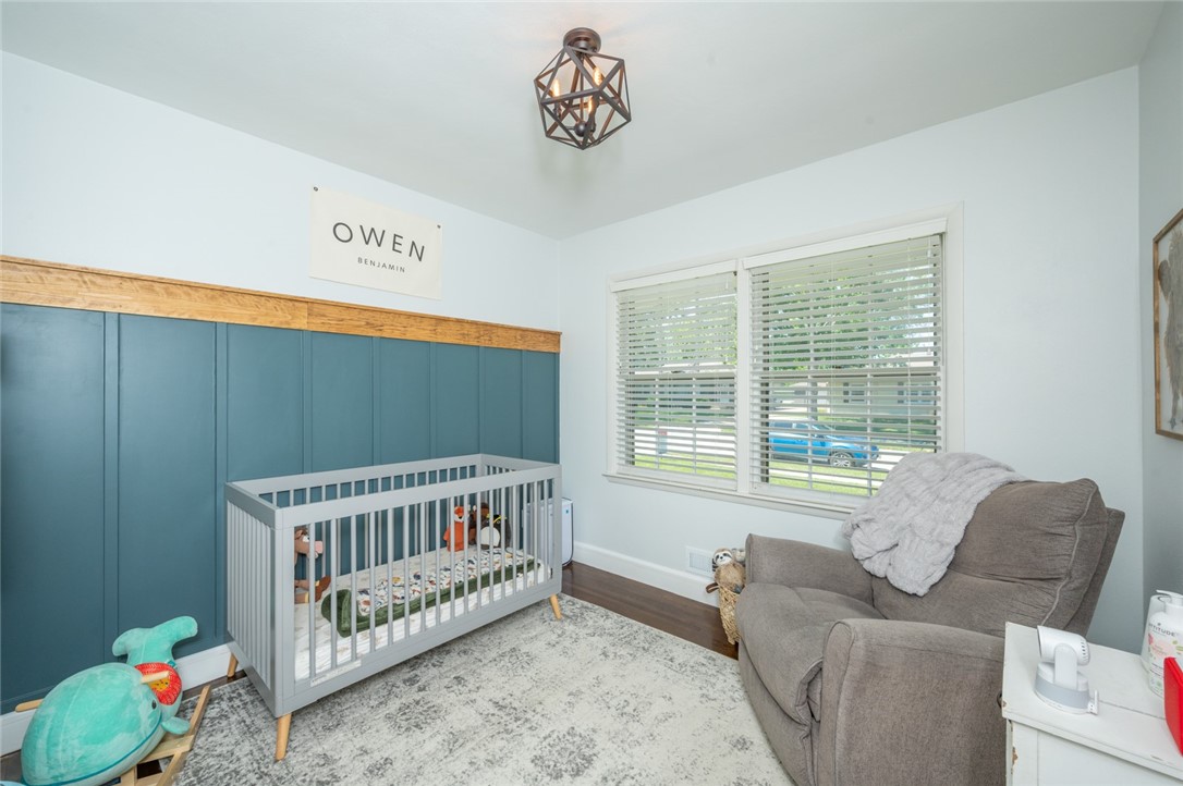 209 SE Park View Drive