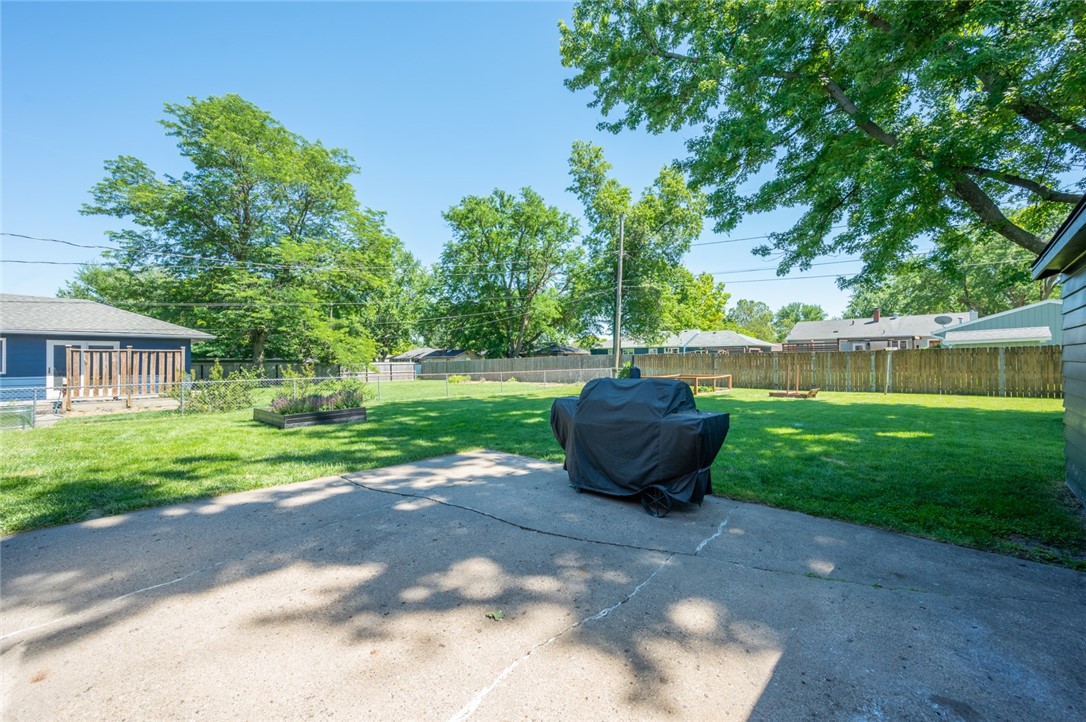 209 SE Park View Drive