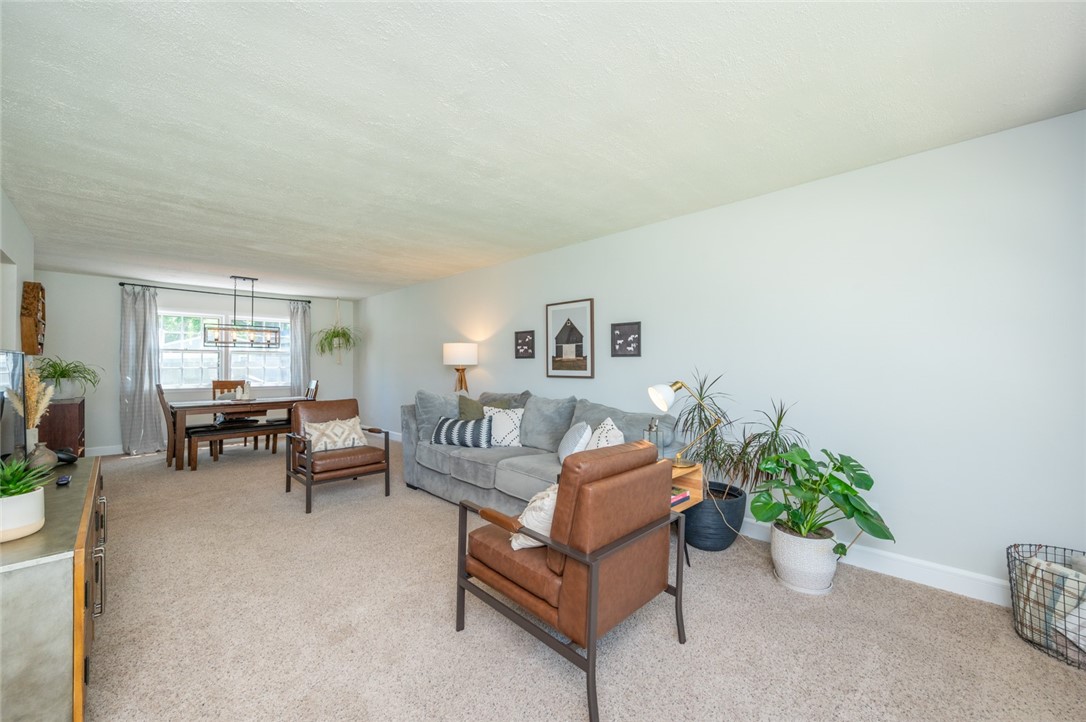 209 SE Park View Drive