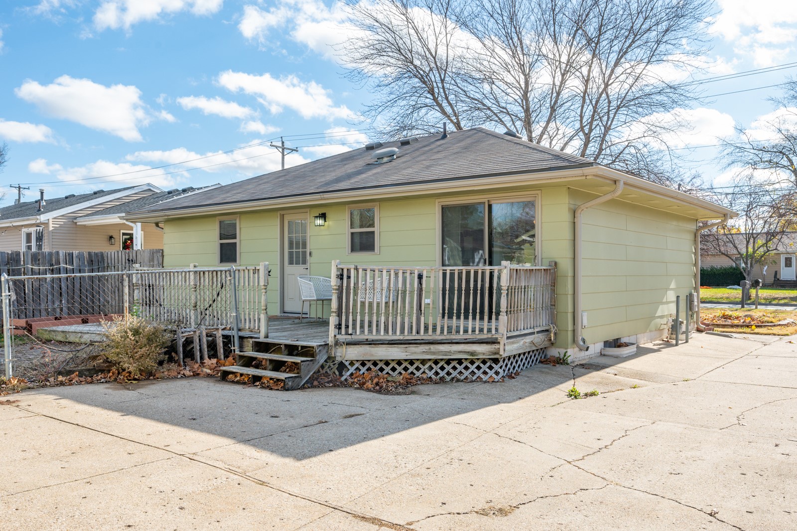 4028 E Douglas Avenue
