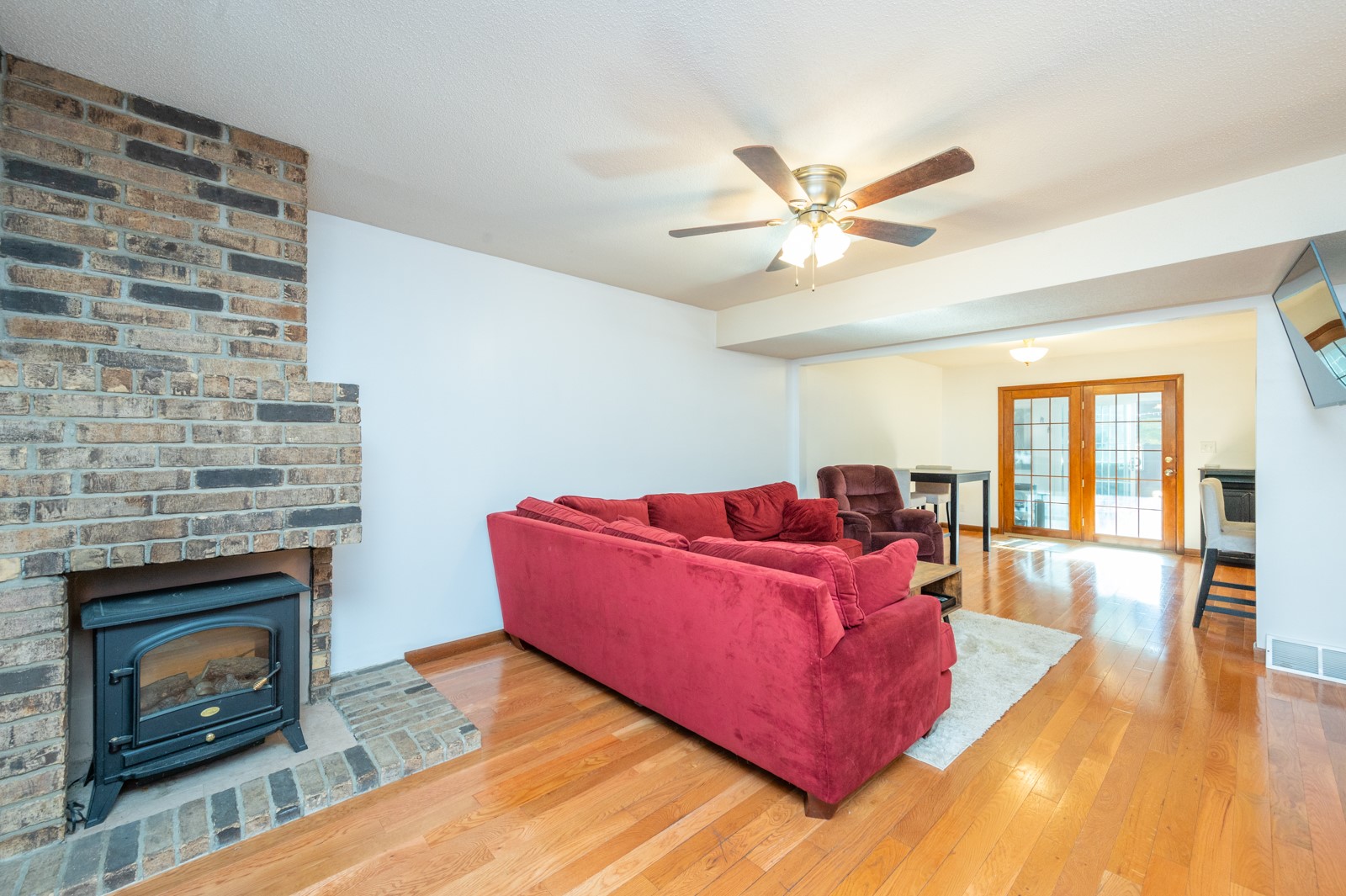 4625 Lockner Drive 8