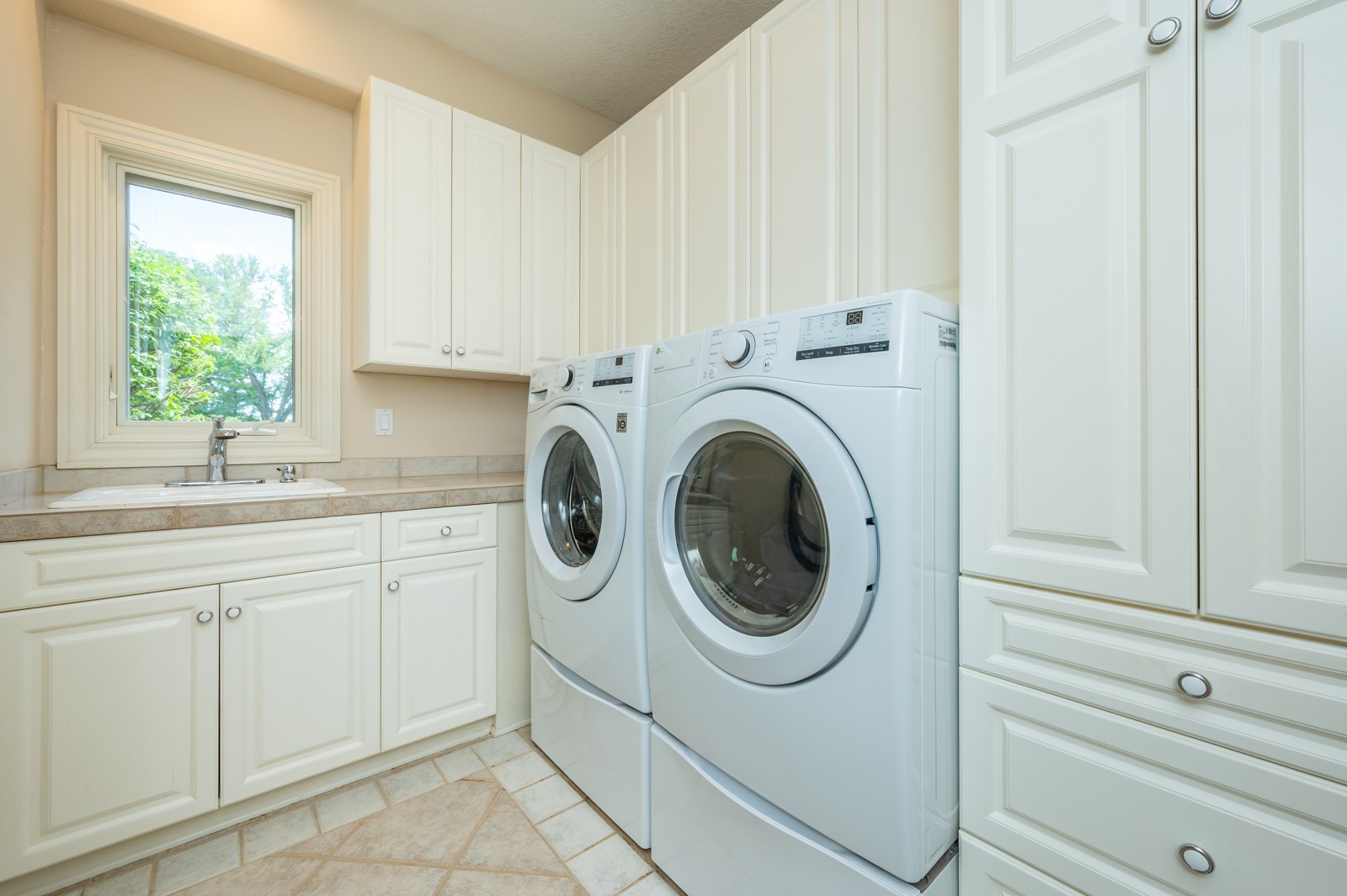 3106 Southern Hills Drive