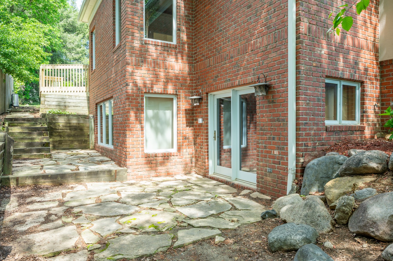 3106 Southern Hills Drive