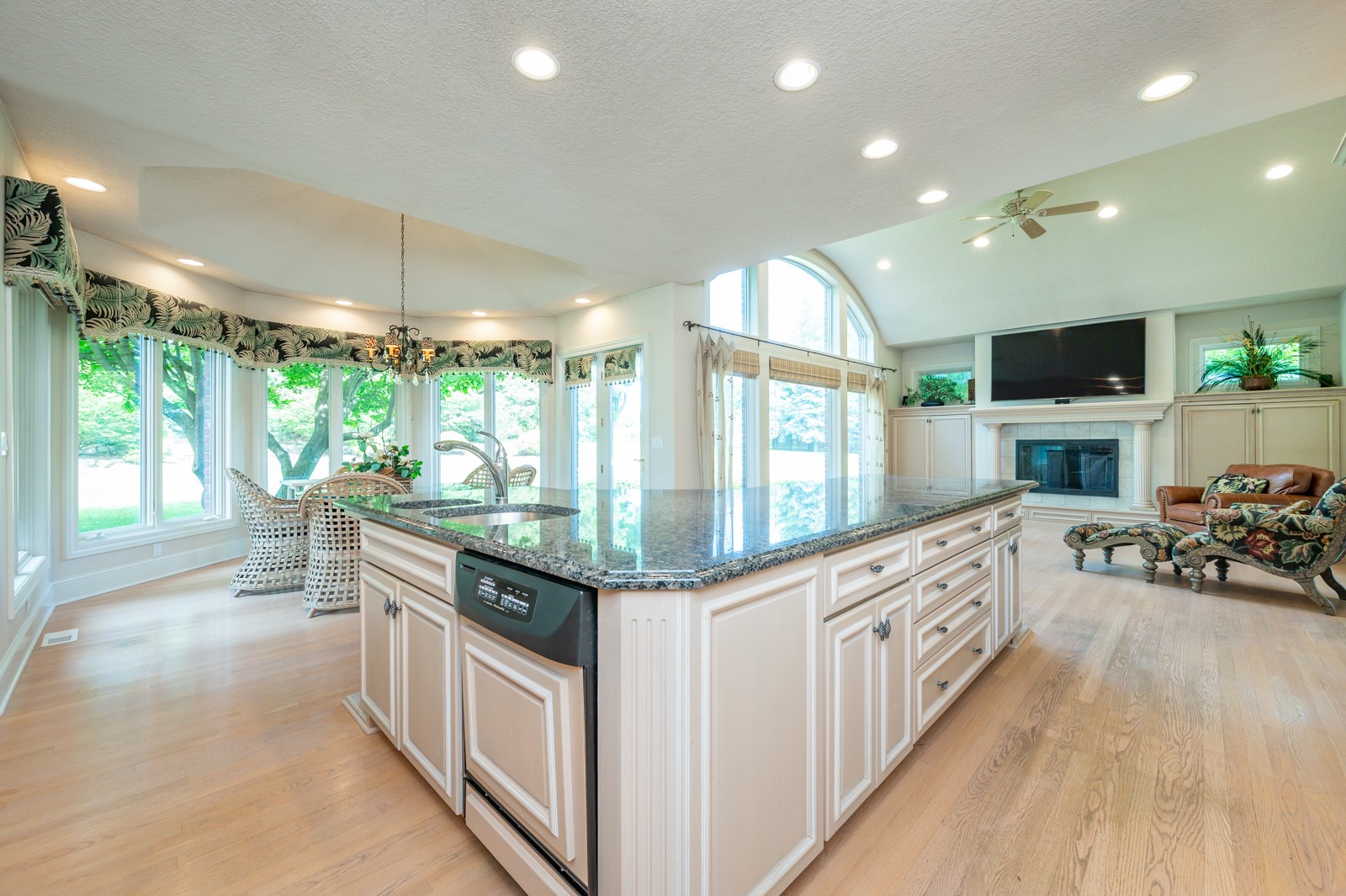 3106 Southern Hills Drive