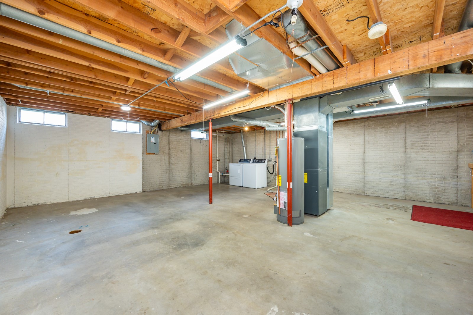 113 NW Maplewood Drive