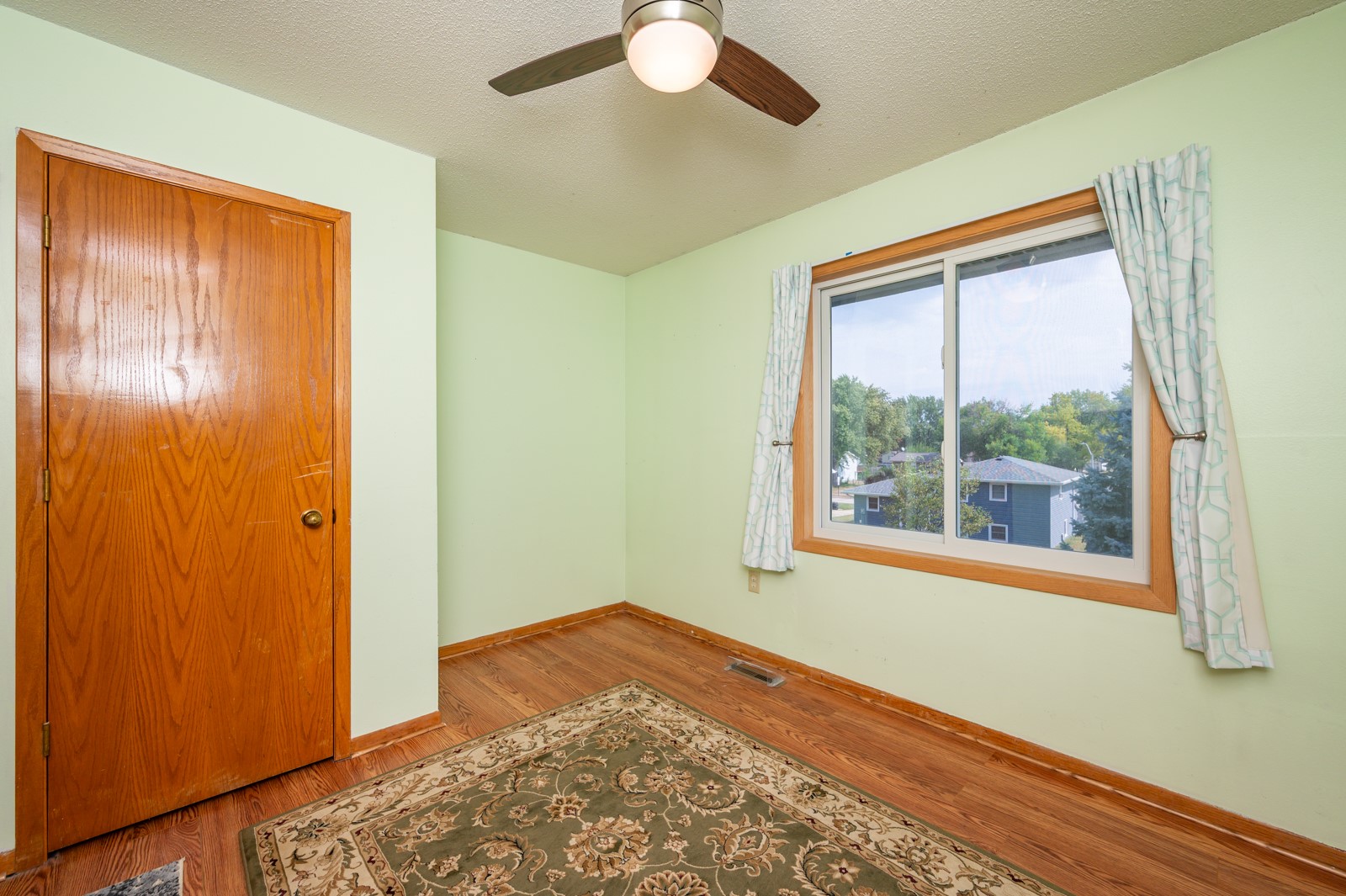 113 NW Maplewood Drive