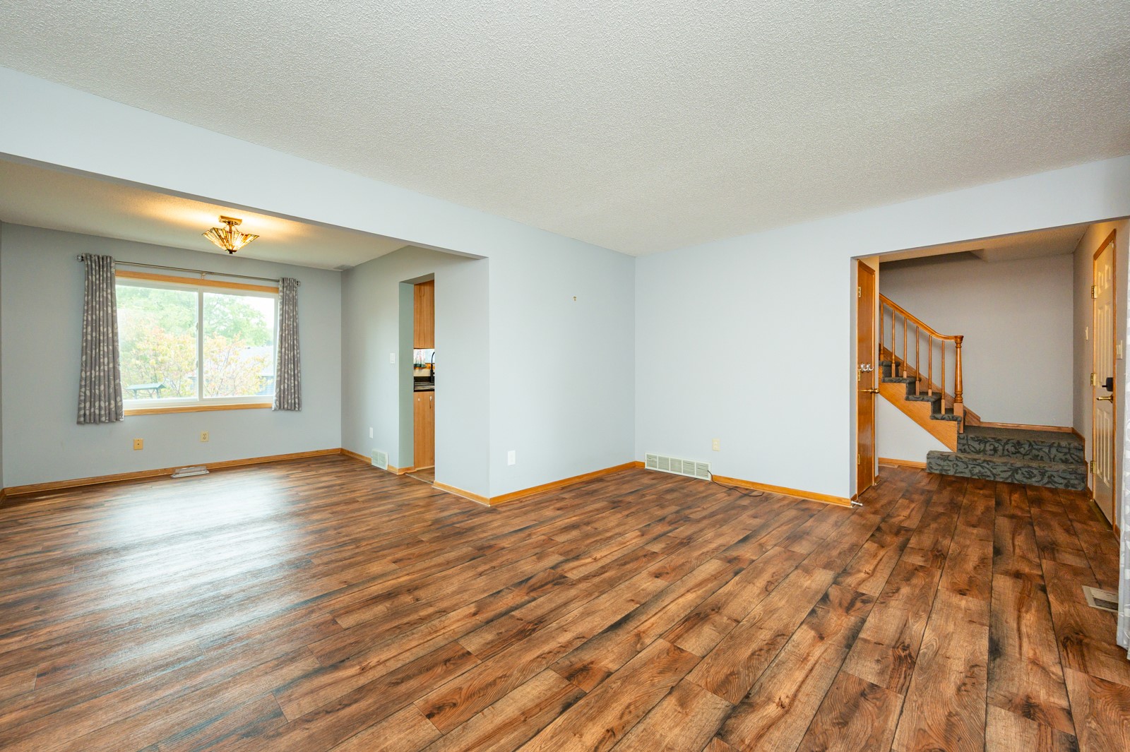 113 NW Maplewood Drive