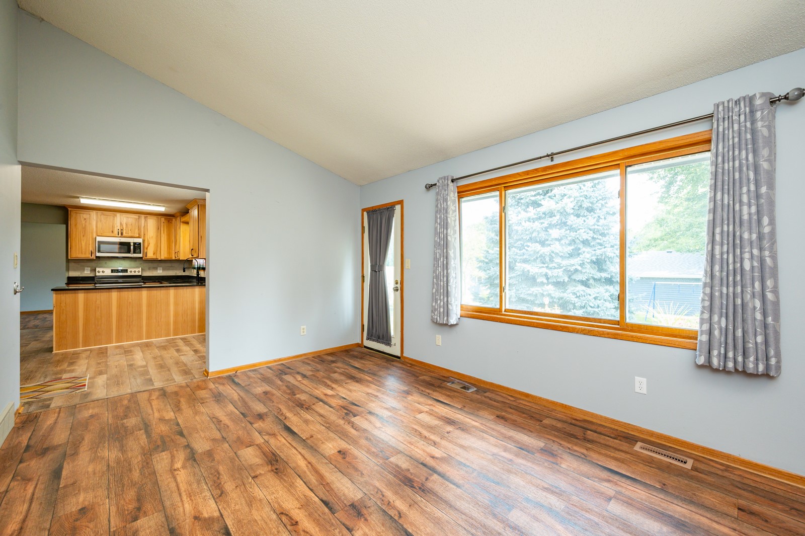 113 NW Maplewood Drive