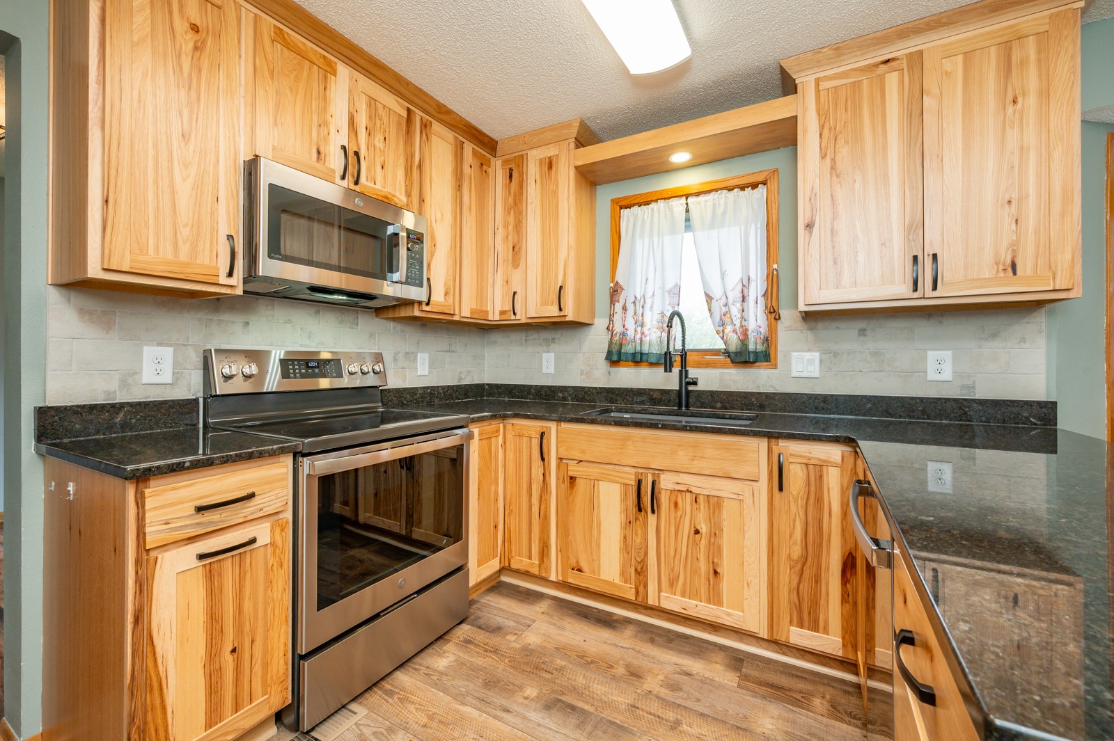 113 NW Maplewood Drive