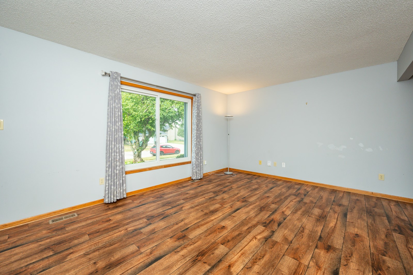 113 NW Maplewood Drive