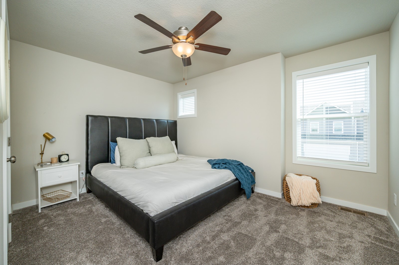 3344 NW Stratford Lane