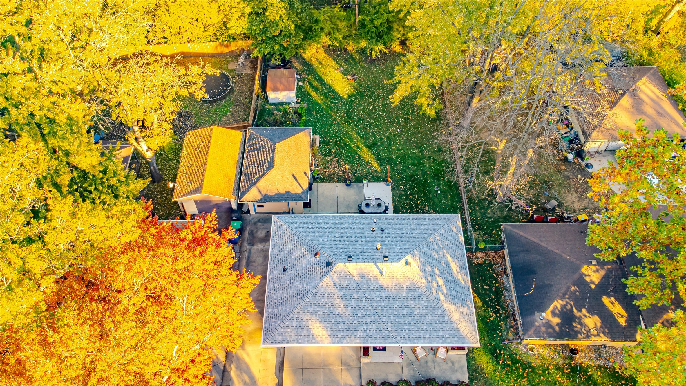 3001 Don Lee Court