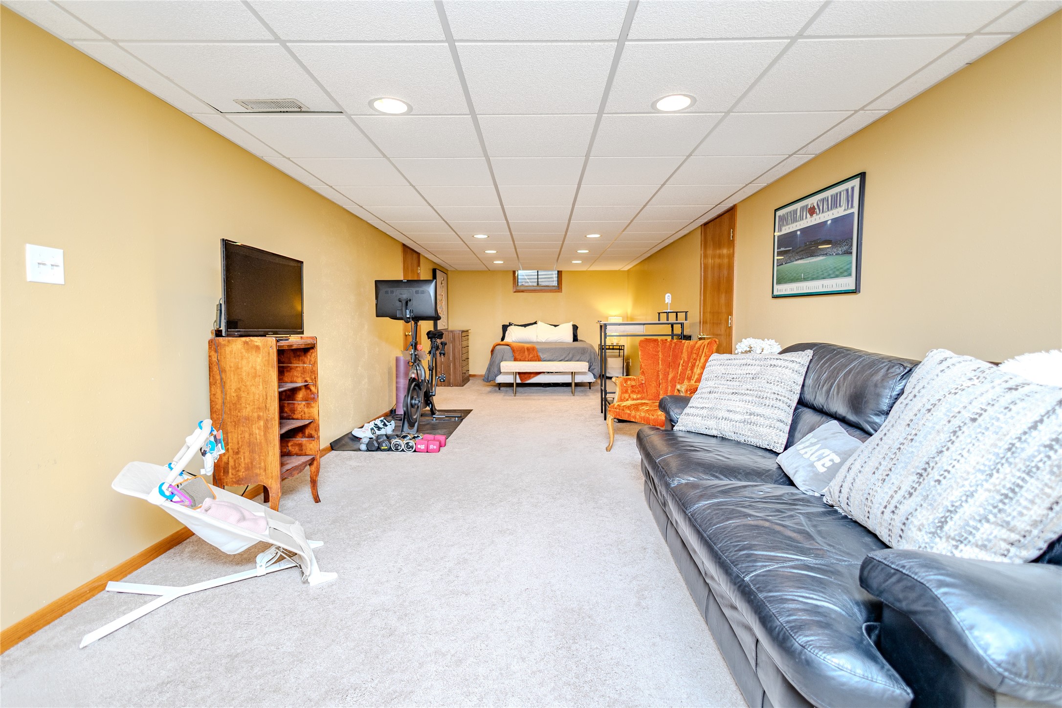 3001 Don Lee Court